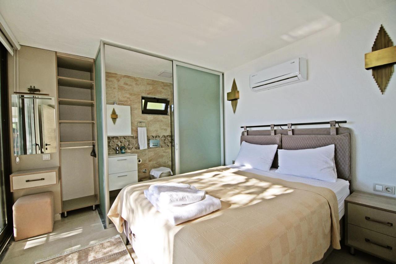 Villa With A Private Heated Pool, Jacuzzi, Overlooking Spectacular Views Of The Sea 卡斯 外观 照片