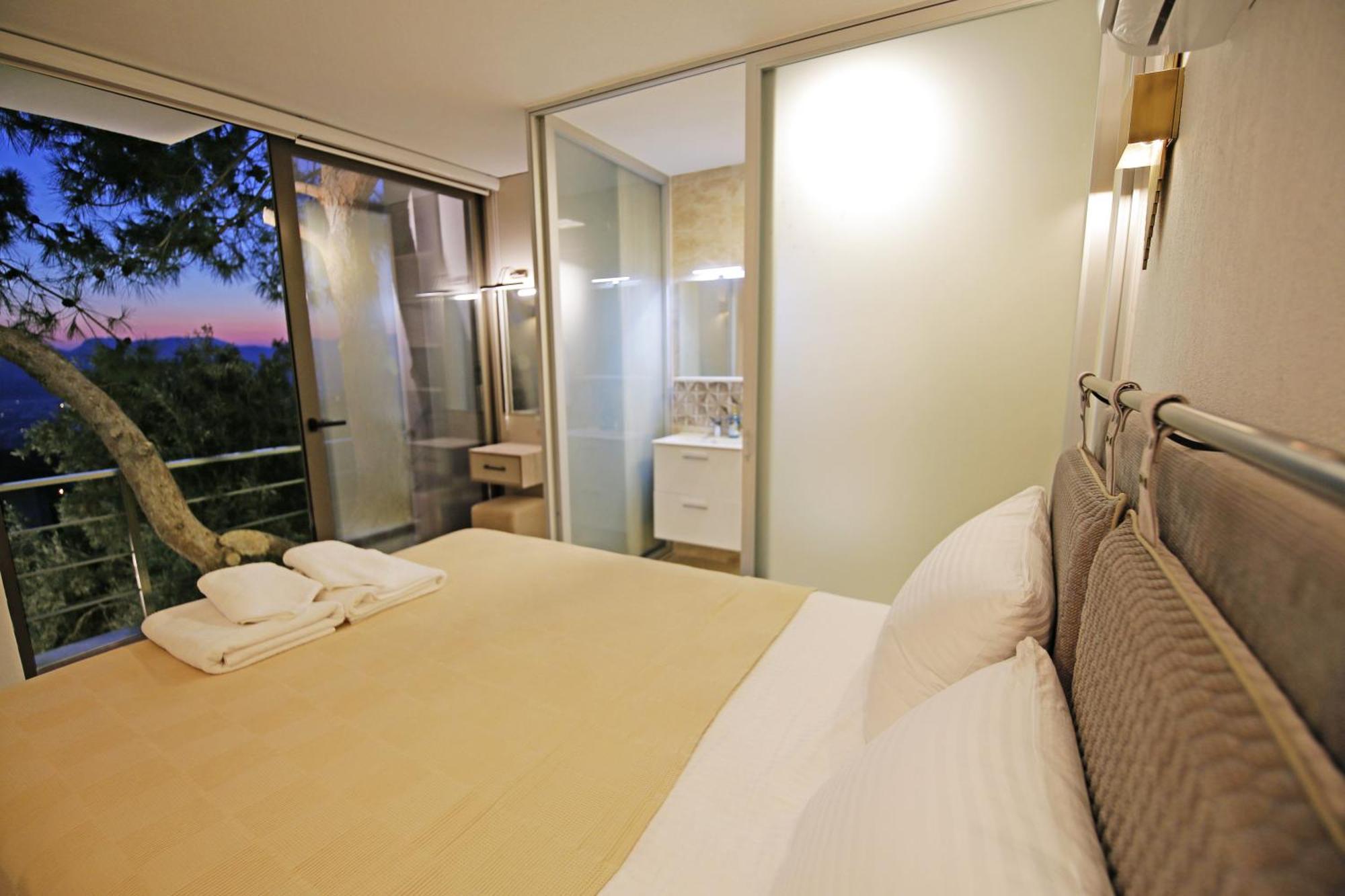 Villa With A Private Heated Pool, Jacuzzi, Overlooking Spectacular Views Of The Sea 卡斯 外观 照片