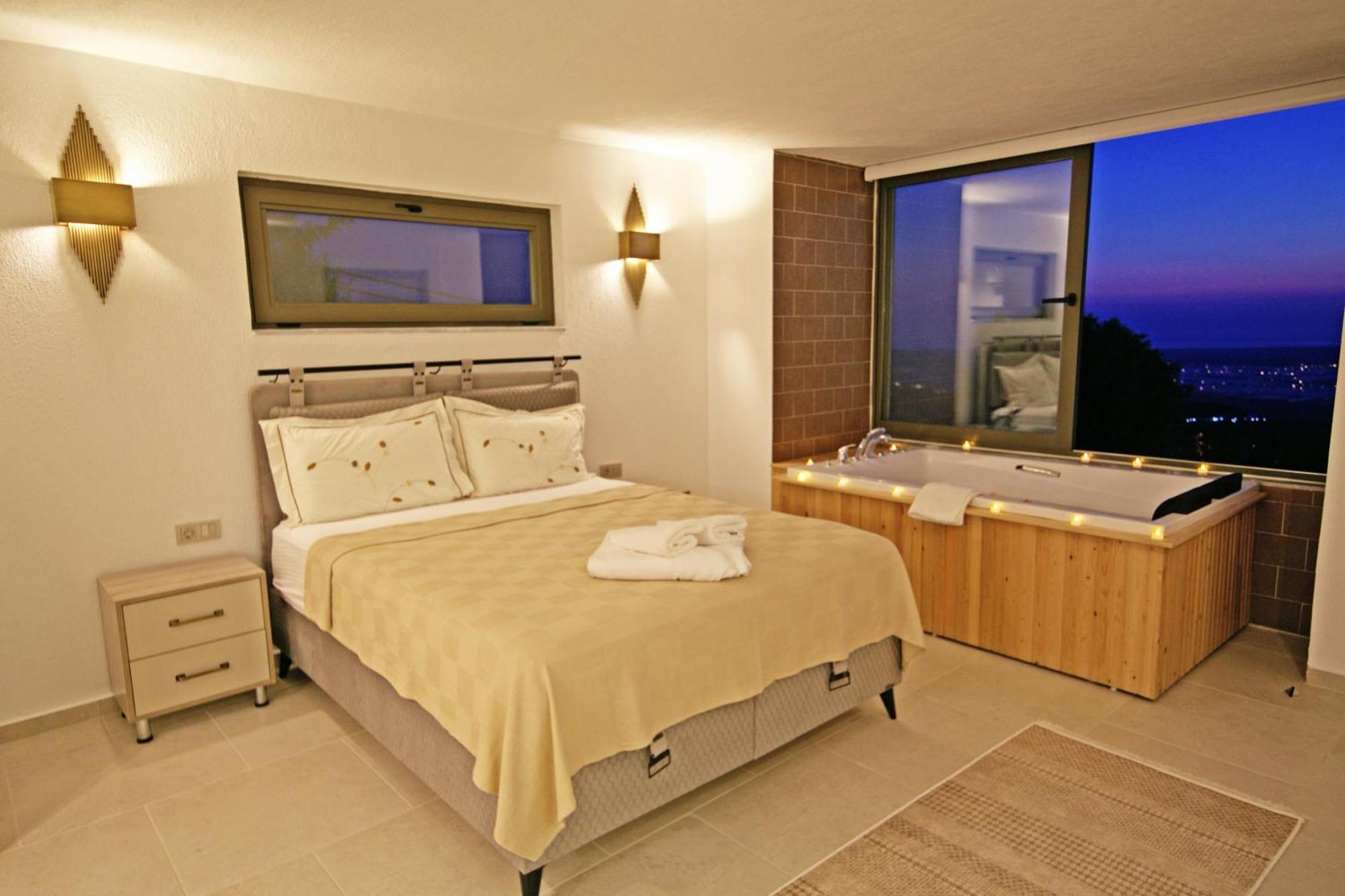 Villa With A Private Heated Pool, Jacuzzi, Overlooking Spectacular Views Of The Sea 卡斯 外观 照片